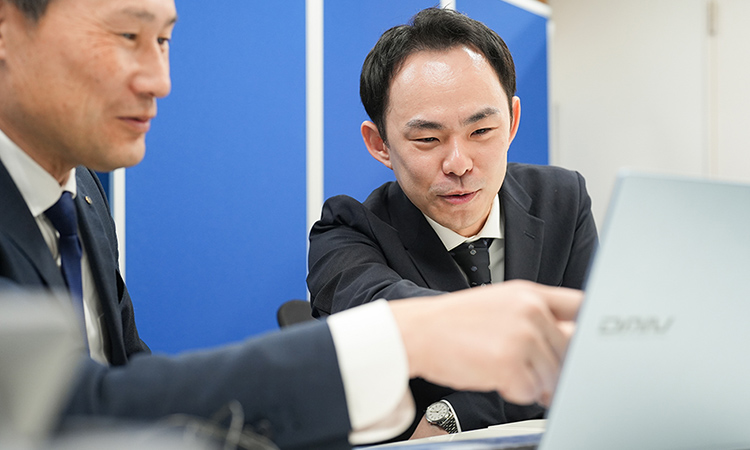 RECRUIT 採用情報